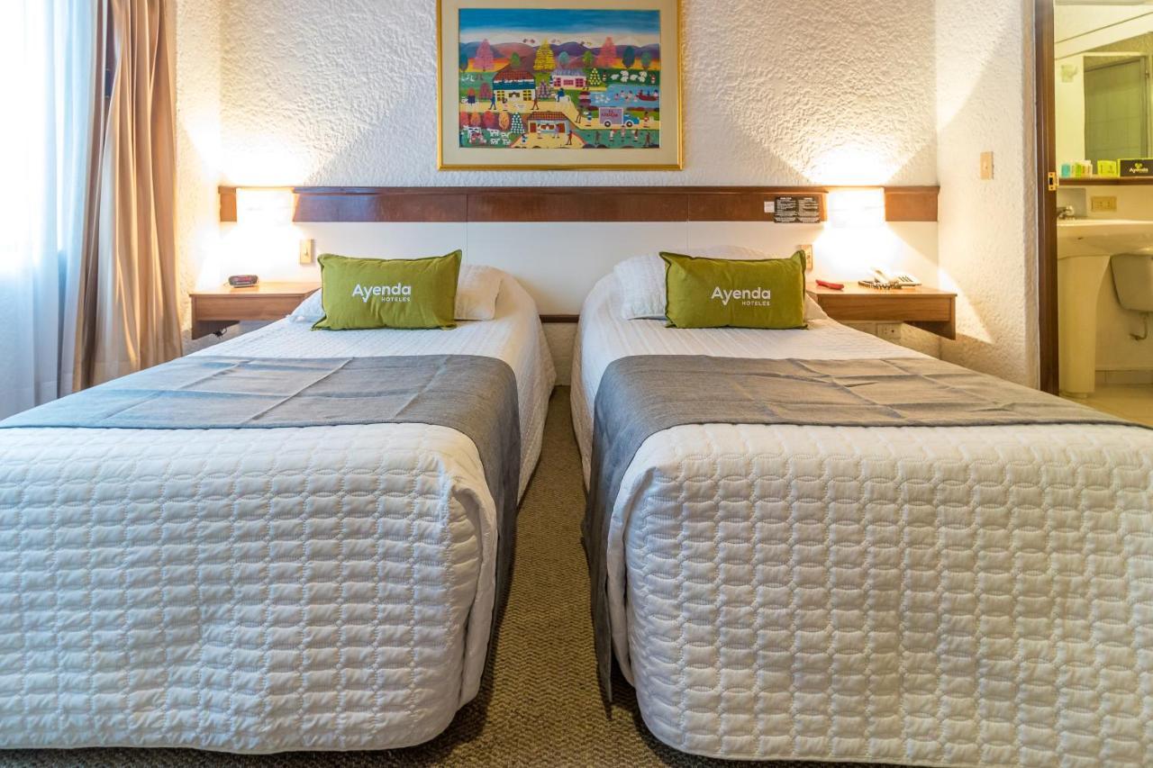 Hotel Suites Real 97 ボゴタ エクステリア 写真